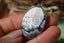 Pendentif opale blanche dendritique naturelle - Pierre aux motifs arborescents