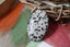 Jaspe Dalmatien naturel - Pierre aux taches noires caractéristiques