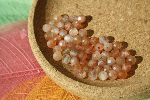 PIERRE DE SOLEIL perles FACETTES 4 mm
