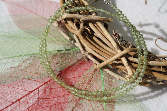 Bracelet en PERIDOT FACETTES
