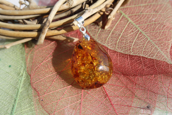 Pendentif en ambre de la Baltique