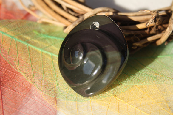 Pendentif en Obsidienne mantohuichol