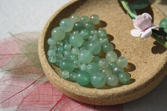 AVENTURINE VERTE perles de 4, 6 et 8 mm